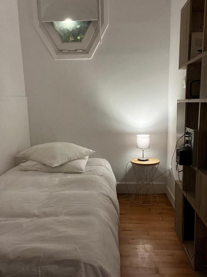 Nice Grand Appartement Face Jardin Bagian luar foto