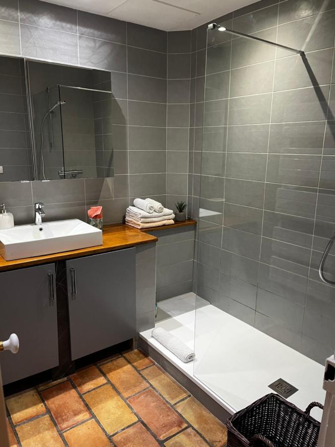 Nice Grand Appartement Face Jardin Bagian luar foto