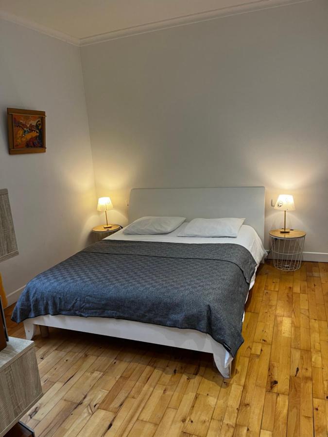 Nice Grand Appartement Face Jardin Bagian luar foto
